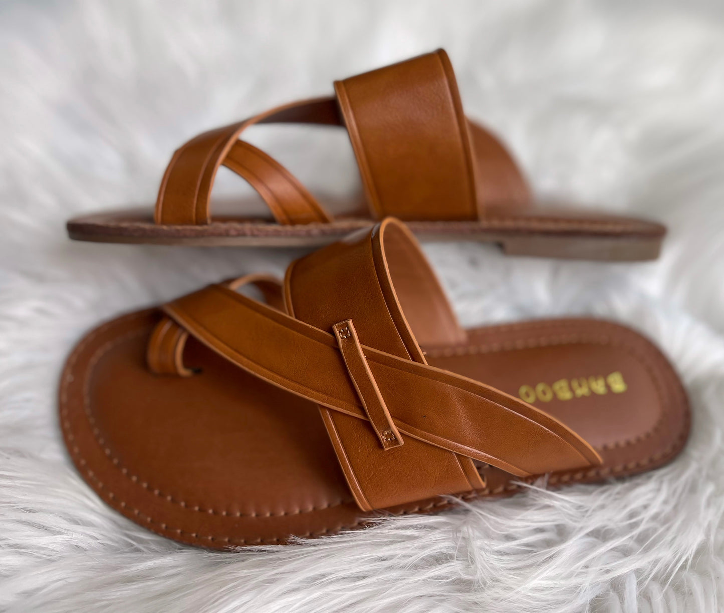 Ring Toe Tan Sandals