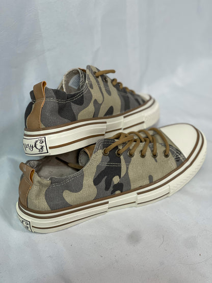 Driana Camo Sneakers